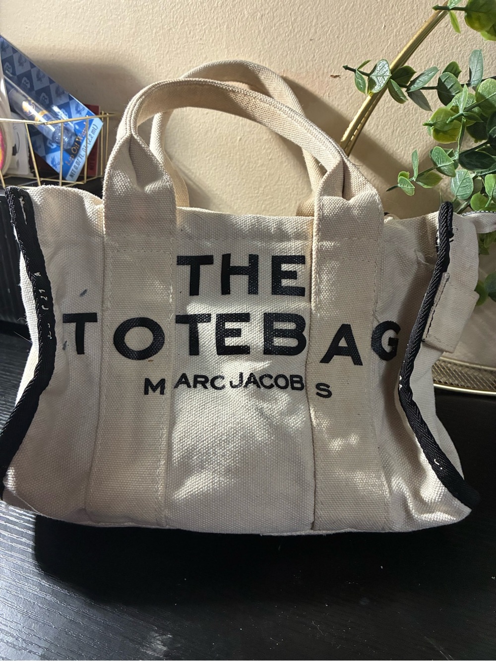 Marc Jacobs The Tote Bag Natural Canvas Beige Black Logo Zip Tote
